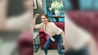 Deepika Padukone: Deepika Padukone masti dance #2