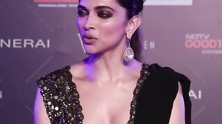 Deepika Padukone: Deepika Padukone Sexy Cleavage ♥️♥️ #3