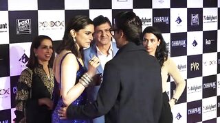 Deepika Padukone's backless blouse ???? Love her hip folds