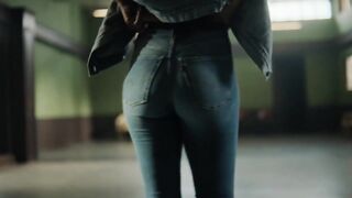 Deepika Padukone: SLOW MOTION: Deepika Padukone’s ass in tight jeans! #4