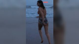 Deepika Padukone: Deepika Padukone booty ♥️♥️♥️♥️♥️♥️ #2