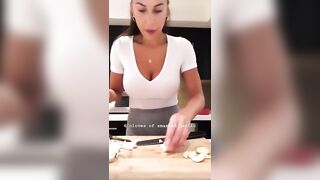 I love these low cut cooking videos