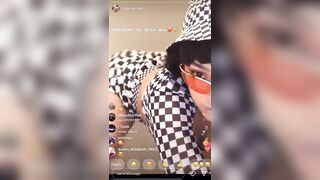 Doja Cat: ♥️♥️Doja throwing it back while wearing black and white stripes on♥️♥️ #3