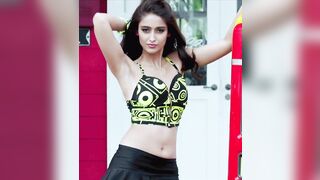 Bollywood Celebrity Armpits: Ileana d'Cruz #2