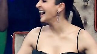 Bollywood Celebrity Armpits: Anushka Sharma's milky armpits exposed. #2