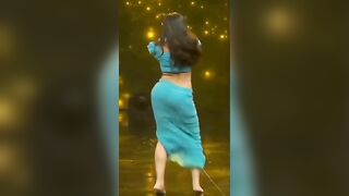 Bollywood Milfs: That Shake From Nora Fatehi ♥️♥️❤️ #4