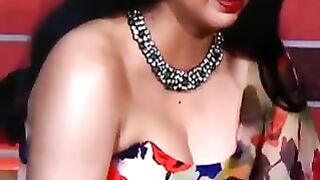 Bollywood Milfs: Kangana Ranaut bouncy boobies ♥️♥️ #2