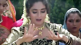 Bollywood Milfs: Madhuri Pleasuring herself #3