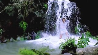 Sushmita Sen rain dance ????????