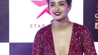 Bollywood Milfs: Surveen Chawla ♥️♥️ #4