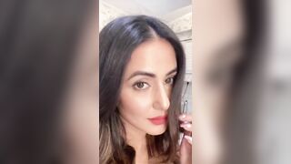 Bollywood Milfs: Hina Khan sexy lipstick lips #3