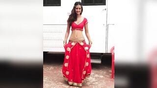 Bollywood Milfs: Disha Paatni the ultimate seduuctive petite Flaunting her Navel #2