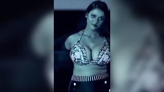 Bollywood Milfs: Ig says her name Nagma Akhtar. I have doubt. Clarify if you can. Btw tits are huge♥️♥️♥️♥️ #3