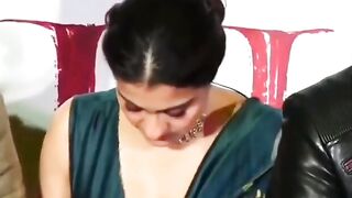 Kajol busty cleavage ????????