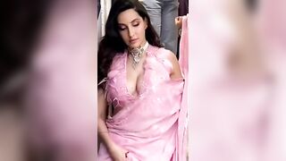 Bollywood Milfs: Nora Fatehi pallu drop. [ Closeup version] #3