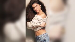 Bollywood Milfs: Any cuck buddies for Kriti Sanon petite bod #2