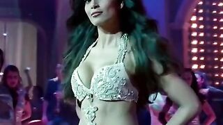 Bollywood Milfs: Bipasha basu twerking assets #4