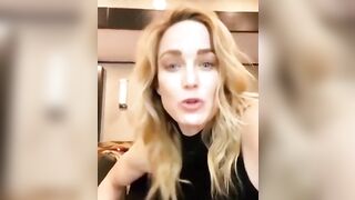 Caity Lotz: Legends are finally back so excited #3