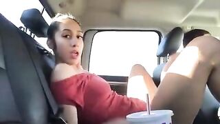 pretty girlfriend gets her pussy fingered in the car