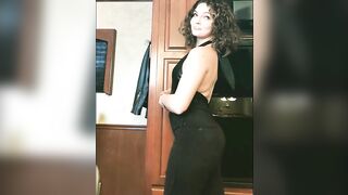 Camren Bicondova: Camren Bicondova showing her big butt♥️♥️ #3