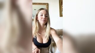 Sydney Sweeney on ig live