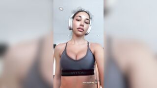 Chantel Jeffries: Workout Bounce 2 #2