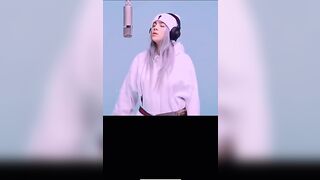 Billie Eilish: Shes a precious cinnamon bun ♥️♥️ #2