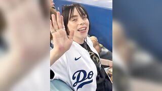 Billie Eilish: Dodgers game #4