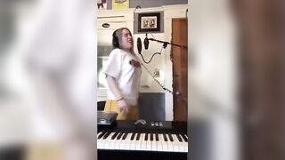 Billie Eilish: Ferb(Billie) & Phineas said they said know what they’re gonna do today ♥️♥️ sound on ♥️♥️ #3