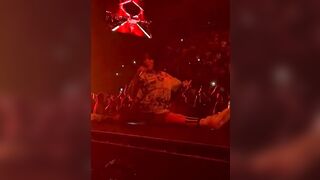 Billie Eilish: Split in Amsterdam #4