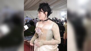 Billie Eilish: Met Gala Beauty #3