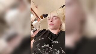 Billie Eilish: Perfect jiggle in slow mo #2