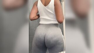 Clothed Curves: Bubble Butt Ebony Leggings #2